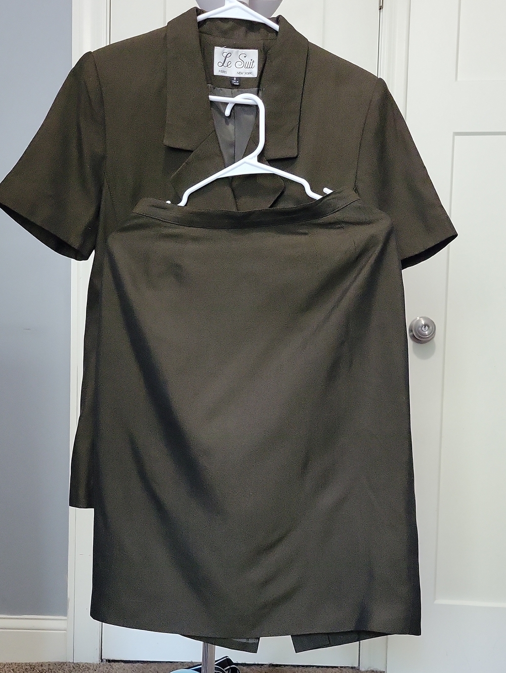 Le Suit Olive Short-Sleeve Jacket and Skirt Set